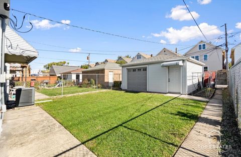 Tiny photo for 4641 S TRUMBULL Avenue, Chicago, IL 60632 (MLS # 12511262)