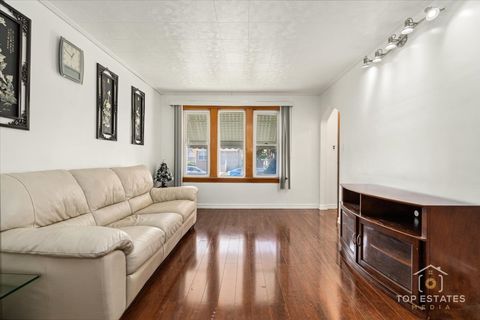 Tiny photo for 4641 S TRUMBULL Avenue, Chicago, IL 60632 (MLS # 12511262)
