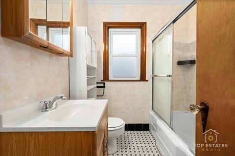 Tiny photo for 4641 S TRUMBULL Avenue, Chicago, IL 60632 (MLS # 12511262)