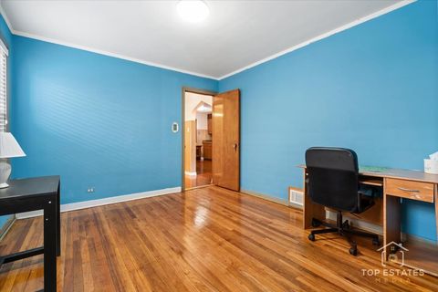 Tiny photo for 4641 S TRUMBULL Avenue, Chicago, IL 60632 (MLS # 12511262)