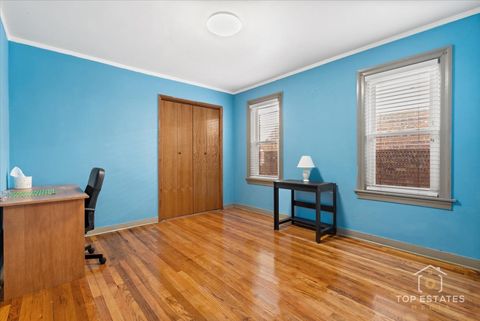 Tiny photo for 4641 S TRUMBULL Avenue, Chicago, IL 60632 (MLS # 12511262)