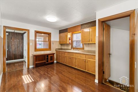 Tiny photo for 4641 S TRUMBULL Avenue, Chicago, IL 60632 (MLS # 12511262)