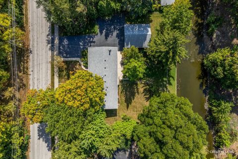 Tiny photo for 24 S Grant Street, North Aurora, IL 60542 (MLS # 12487717)
