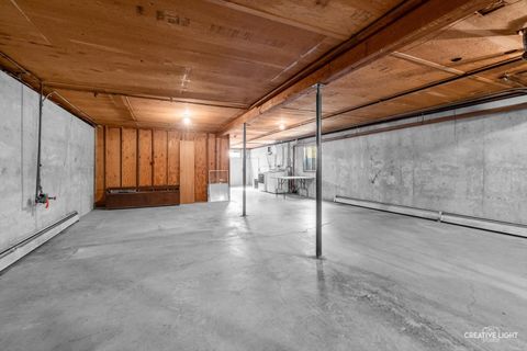 Tiny photo for 24 S Grant Street, North Aurora, IL 60542 (MLS # 12487717)