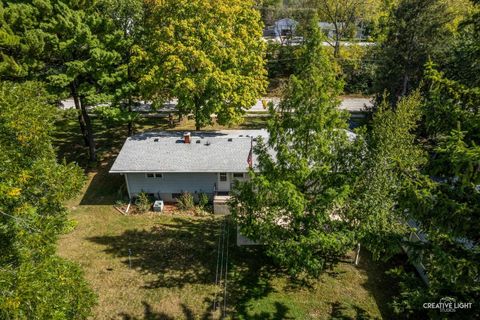 Tiny photo for 24 S Grant Street, North Aurora, IL 60542 (MLS # 12487717)