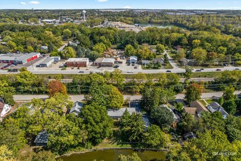 Tiny photo for 24 S Grant Street, North Aurora, IL 60542 (MLS # 12487717)