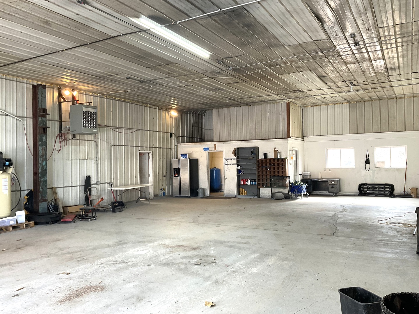 6010-6060 E. Minooka Road