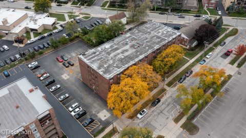 Tiny photo for 835 Pearson Street #310, Des Plaines, IL 60016 (MLS # 12503112)