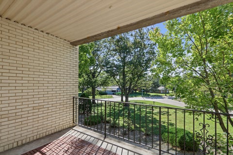 Tiny photo for 1004 E Harding Drive #201, Urbana, IL 61801 (MLS # 12781055)
