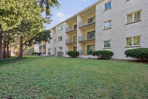 Tiny photo for 1004 E Harding Drive #201, Urbana, IL 61801 (MLS # 12781055)