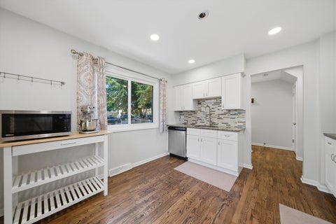 Tiny photo for 1220 N Wheeling Road, Mount Prospect, IL 60056 (MLS # 12719756)