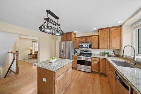 Tiny photo for 5204 Chokeberry Drive, Naperville, IL 60564 (MLS # 12592173)