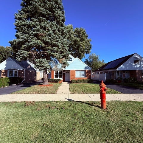 Tiny photo for 521 53rd Avenue, Bellwood, IL 60104 (MLS # 12788980)