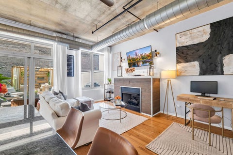 Tiny photo for 933 W Van Buren Street #326, Chicago, IL 60607 (MLS # 12704339)