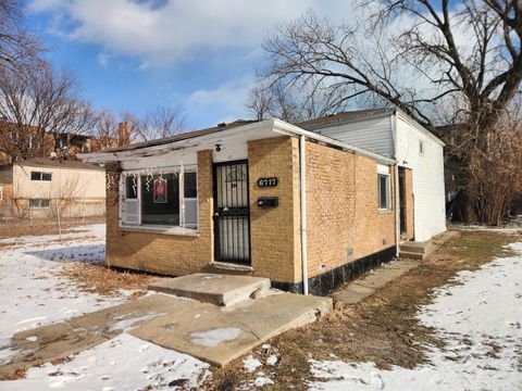 Tiny photo for 6717 S Rhodes Avenue, Chicago, IL 60637 (MLS # 12555782)