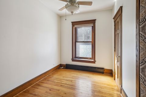 Tiny photo for 707 W Bittersweet Place #K2, Chicago, IL 60613 (MLS # 12460956)