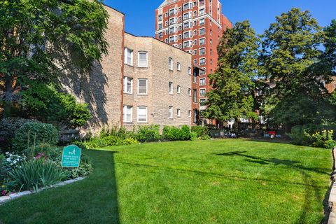 Tiny photo for 707 W Bittersweet Place #K2, Chicago, IL 60613 (MLS # 12460956)