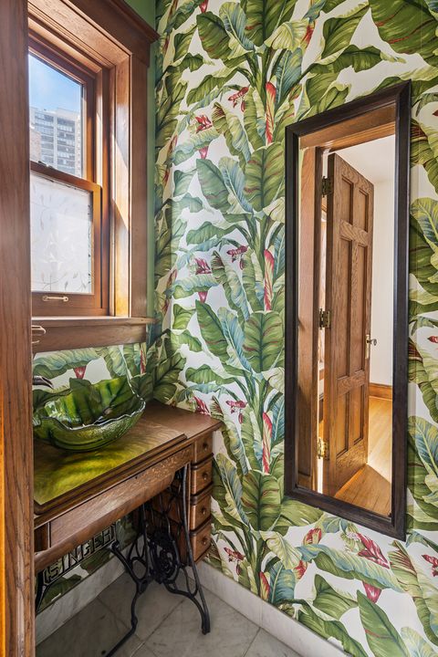 Tiny photo for 707 W Bittersweet Place #K2, Chicago, IL 60613 (MLS # 12460956)