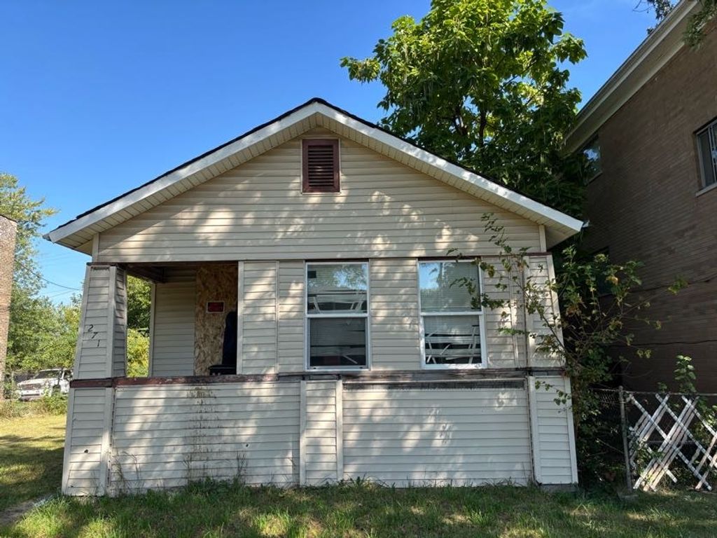 Photo for 271 E 148th Street, Harvey, IL 60426 (MLS # 12501942)