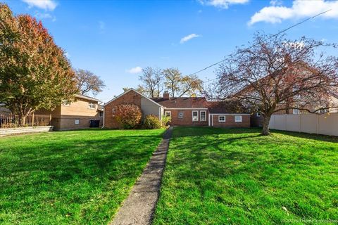 Tiny photo for 9524 S Francisco Avenue, Evergreen Park, IL 60805 (MLS # 12519221)
