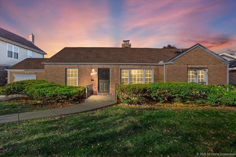 Tiny photo for 9524 S Francisco Avenue, Evergreen Park, IL 60805 (MLS # 12519221)