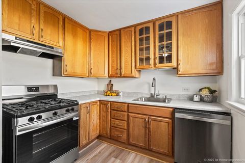 Tiny photo for 9524 S Francisco Avenue, Evergreen Park, IL 60805 (MLS # 12519221)