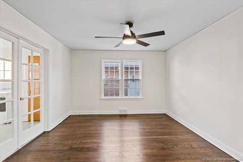 Tiny photo for 9524 S Francisco Avenue, Evergreen Park, IL 60805 (MLS # 12519221)