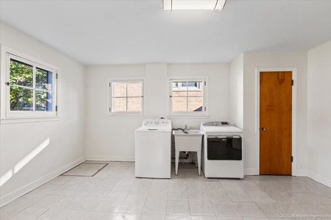 Tiny photo for 9524 S Francisco Avenue, Evergreen Park, IL 60805 (MLS # 12519221)