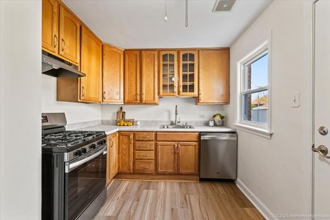 Tiny photo for 9524 S Francisco Avenue, Evergreen Park, IL 60805 (MLS # 12519221)