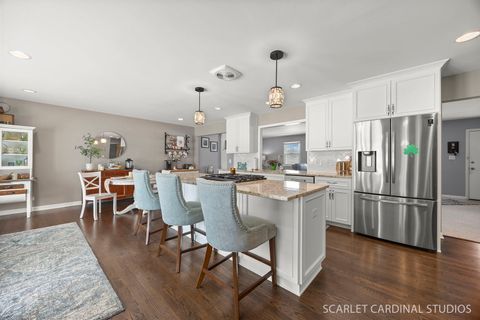 Tiny photo for 5 Chase Court, Lombard, IL 60148 (MLS # 12586639)