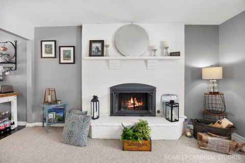 Tiny photo for 5 Chase Court, Lombard, IL 60148 (MLS # 12586639)