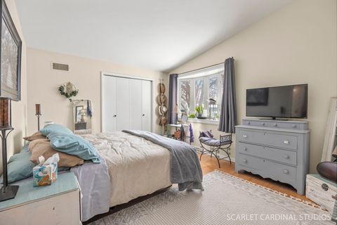 Tiny photo for 5 Chase Court, Lombard, IL 60148 (MLS # 12586639)