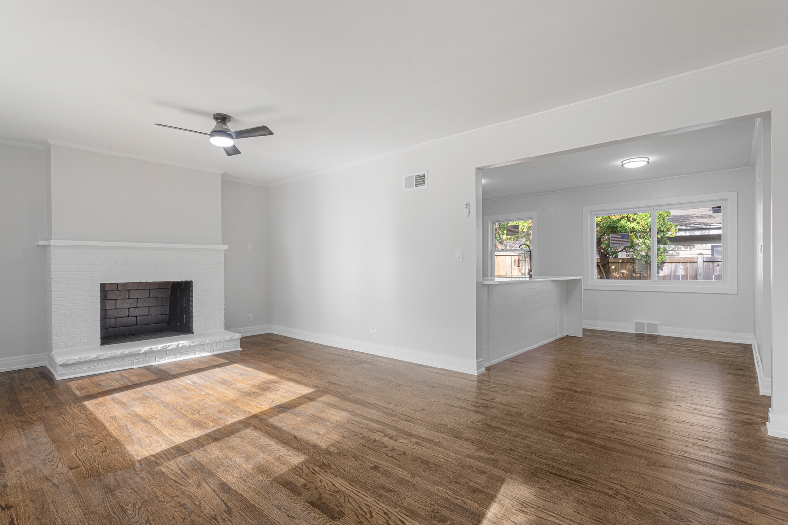 606 Longfellow Avenue