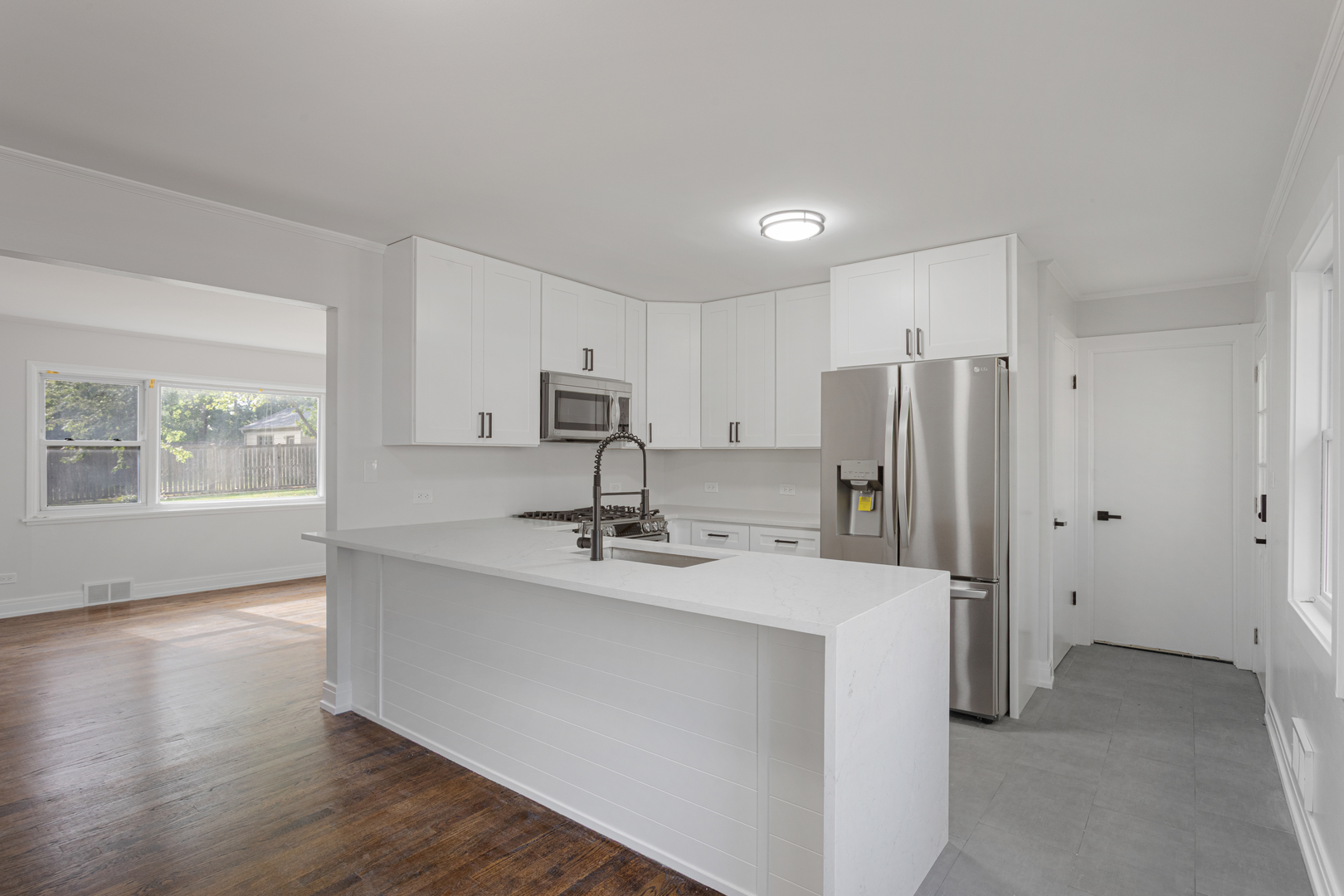 606 Longfellow Avenue