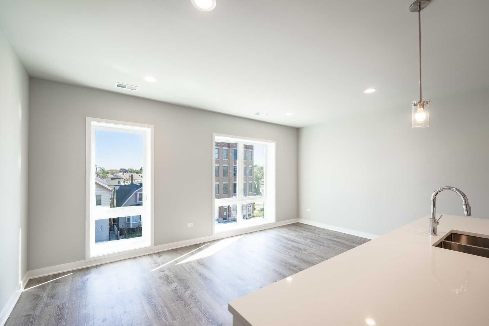 3188 S Archer Avenue 202