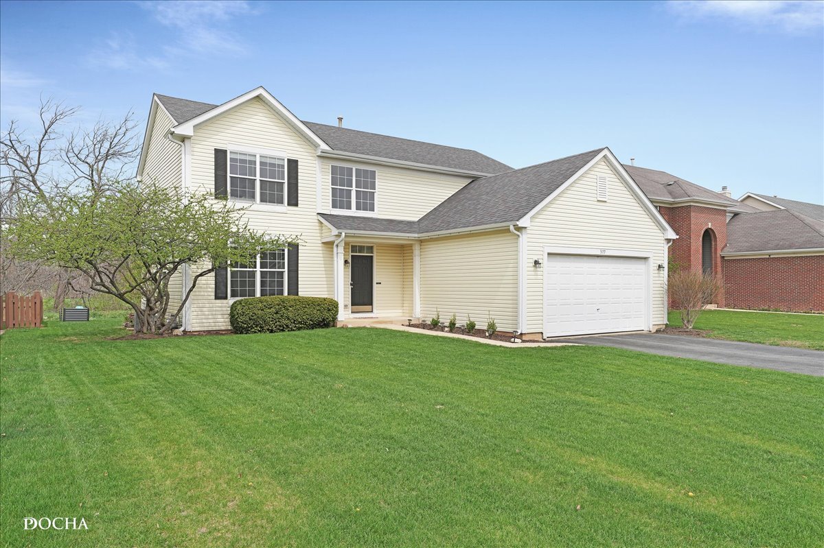 377 Grape Vine Trail, Oswego, IL 60543 — MLS #12599924 — photo 2 of 36