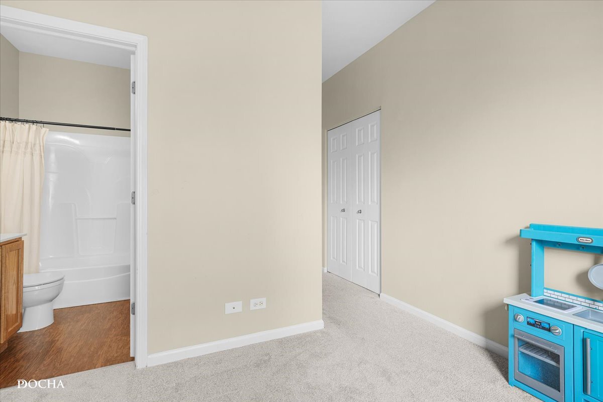 377 Grape Vine Trail, Oswego, IL 60543 — MLS #12599924 — photo 18 of 36