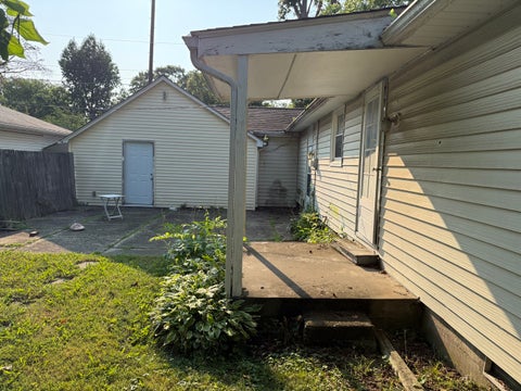 Tiny photo for 810 E 7th Street, Centralia, IL 62801 (MLS # 12723793)