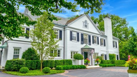 5 Woodley Road Winnetka IL 60093