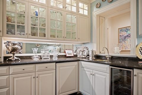 Tiny photo for 5 Woodley Road, Winnetka, IL 60093 (MLS # 12452300)