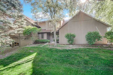 5805 Wild Plum Road Crystal Lake IL 60014
