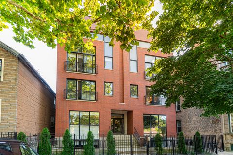 Photo of 1653 W Huron Street #2W, Chicago, IL 60622 (MLS # 12462873)