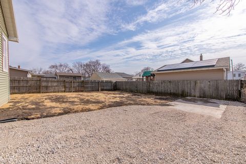 Tiny photo for 689 E Bluff Street, Marseilles, IL 61341 (MLS # 12566472)