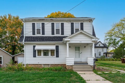 Tiny photo for 711 Garfield Avenue, Belvidere, IL 61008 (MLS # 12497442)