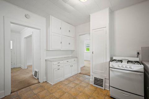 Tiny photo for 711 Garfield Avenue, Belvidere, IL 61008 (MLS # 12497442)