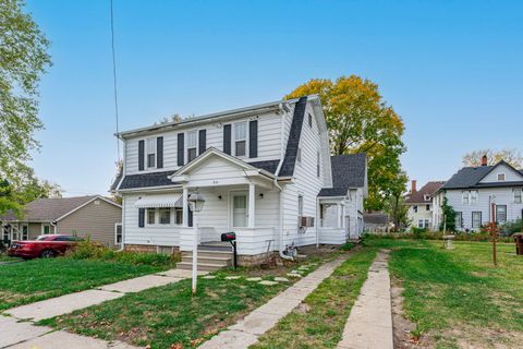 Tiny photo for 711 Garfield Avenue, Belvidere, IL 61008 (MLS # 12497442)
