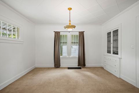 Tiny photo for 711 Garfield Avenue, Belvidere, IL 61008 (MLS # 12497442)