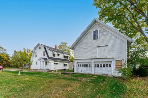 Tiny photo for 711 Garfield Avenue, Belvidere, IL 61008 (MLS # 12497442)