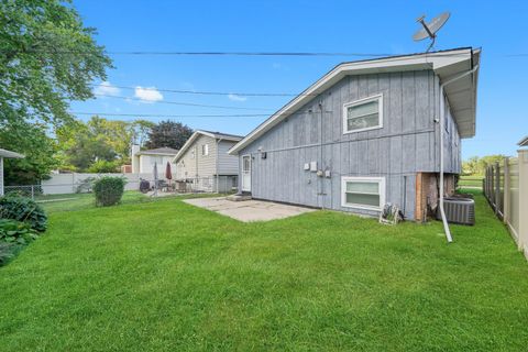 Tiny photo for 1011 E 142nd Street, Dolton, IL 60419 (MLS # 12494682)