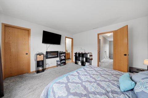 Tiny photo for 28796 W Pondview Drive, Lakemoor, IL 60051 (MLS # 12676811)